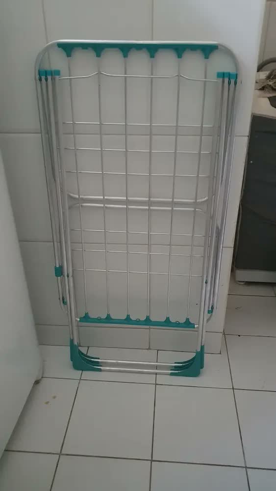 foto de Varal roupas de chão com abas portatil grande nao enferruja cor Prata aluminio Gibafer