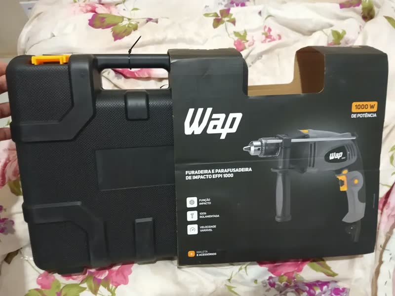 foto de Furadeira E Parafusadeira De Impacto E Maleta Wap EFPI1000 Cor Cinza