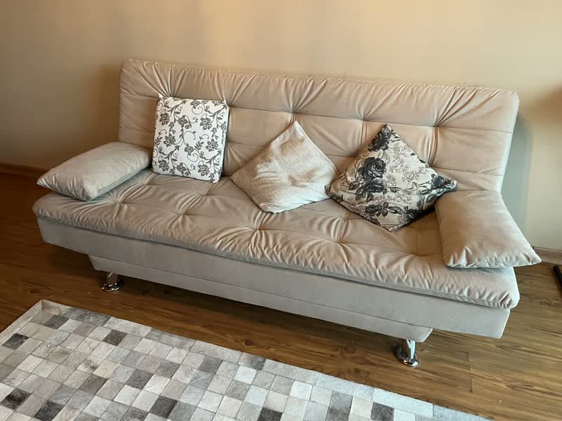 foto de Sofá Cama Mobly Premium Diván Marrom