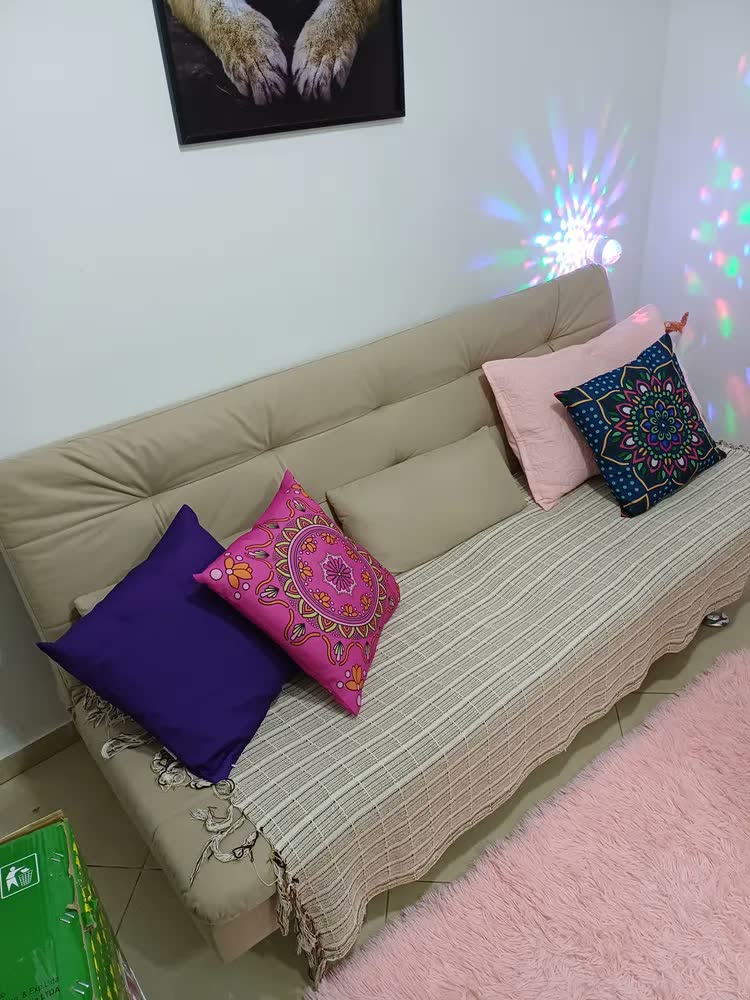 foto de Sofá Cama Mobly Premium Diván Marrom