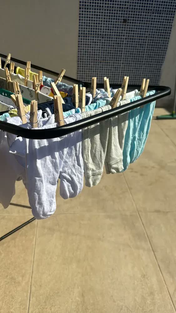 foto de Varal de Chão Dobrável Maxeb 80x50cm Aço Branco Retrátil