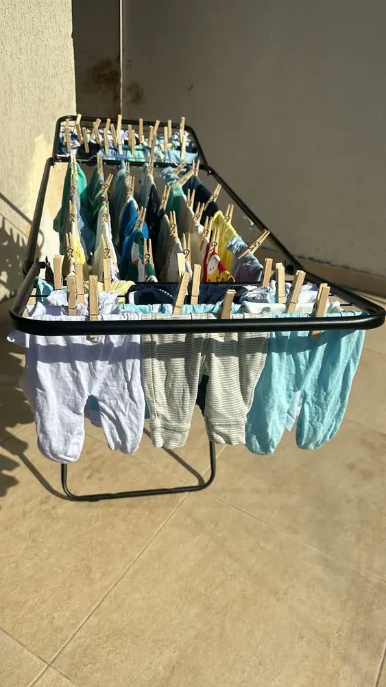 foto de Varal de Chão Dobrável Maxeb 80x50cm Aço Branco Retrátil