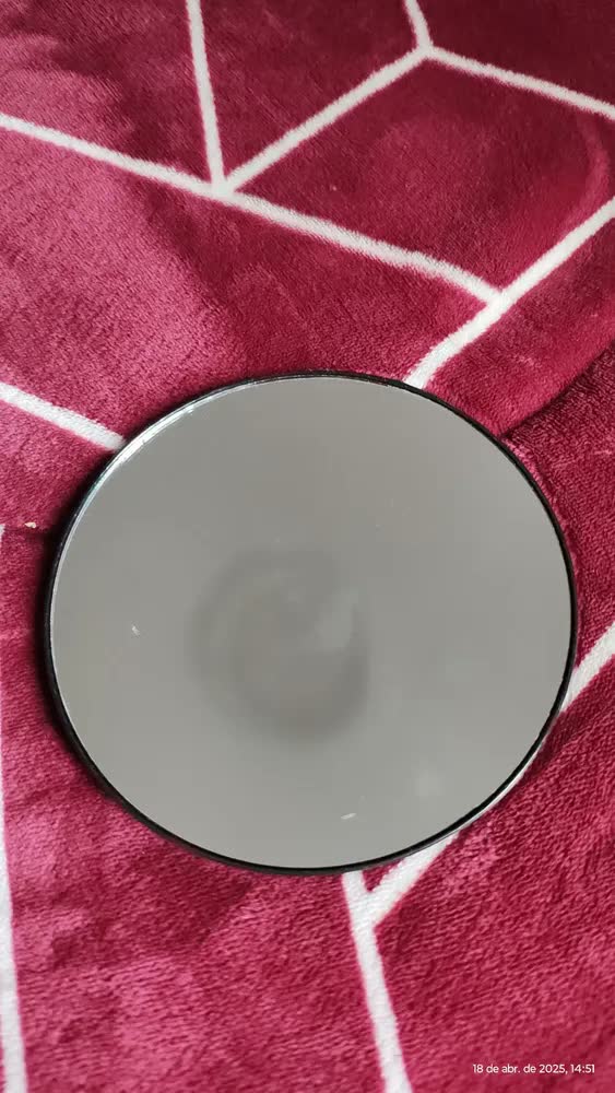 foto de Espelho Ventosa Banheiro Aumento 10x Maquiagem 14cm Preto