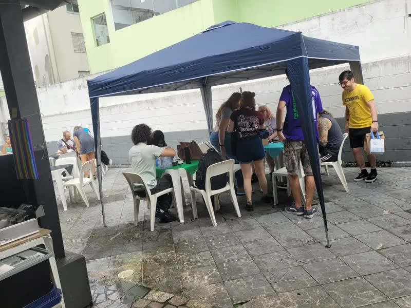 foto de Tenda 3x3 Praia Gazebo Barraca Camping + Bolsa De Transporte Cor Branco
