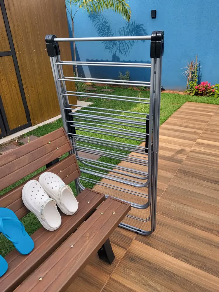 foto de Varal De Chão Em Aço C/ Abas Master Plus Mor Cor Cinza-claro