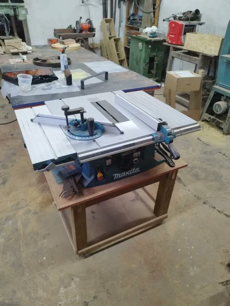 foto de Serra circular bancada 255mm 10 1500w MLT100 Makita