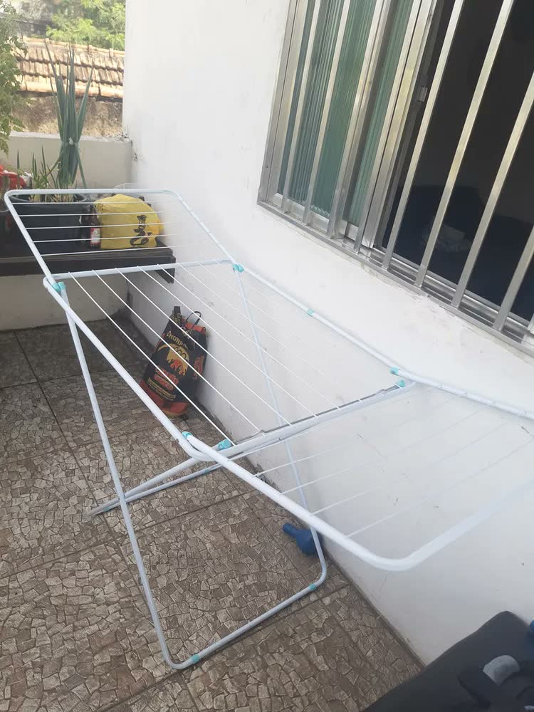 foto de Varal De Chão Com Abas Dobrável 155cm 6005 Mor Cor Branco