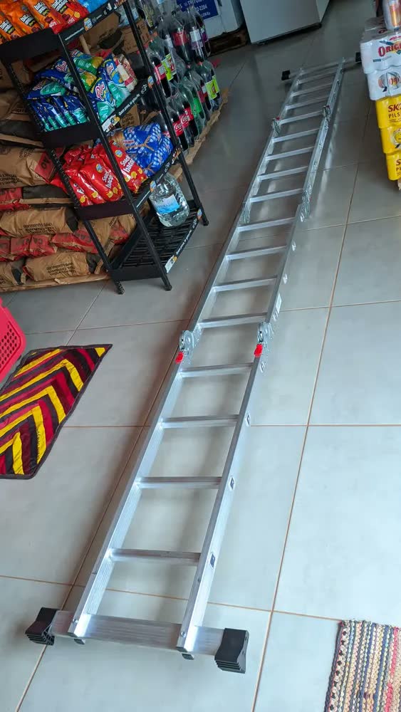 foto de Escada Articulada 16 Degraus 4x4 Garden Life Aluminum Cor Cinza