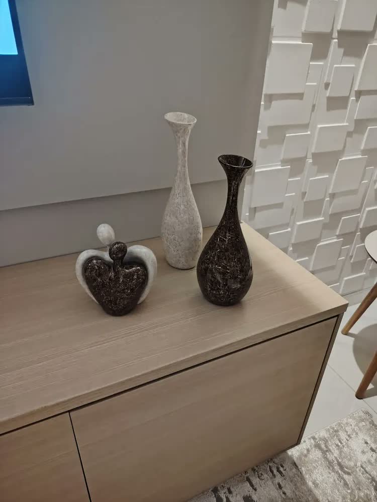 foto de Vaso De Cerâmica Bege Decoração De Sala Vanguard Petra