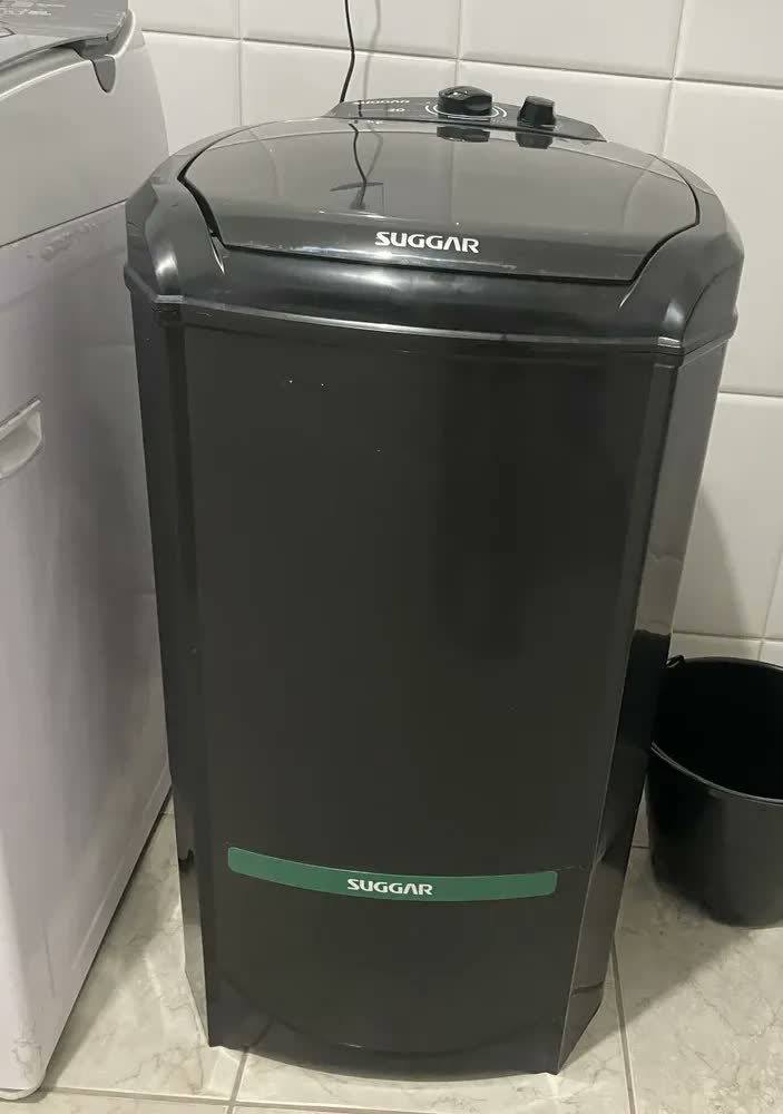 foto de Lavadora de Roupas Suggar 20Kg Semiautomática Lavamax Eco Prata LE2001PR