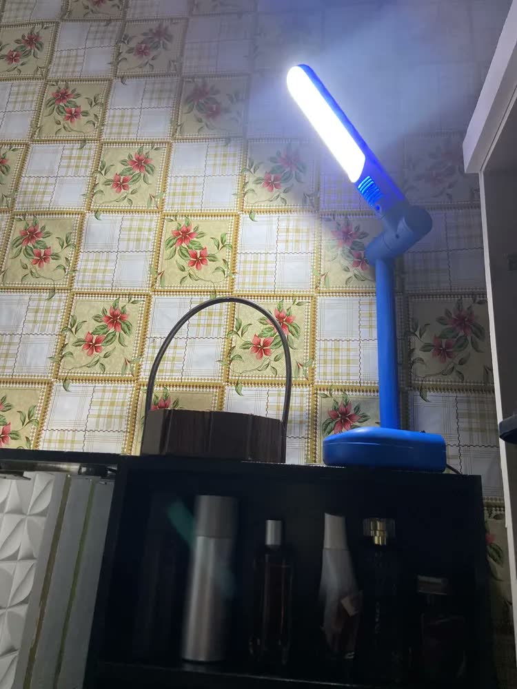 foto de Luminária De Mesa Escritório Leitura Led 4w Pelicano - Kian Cor Da Estrutura Azul
