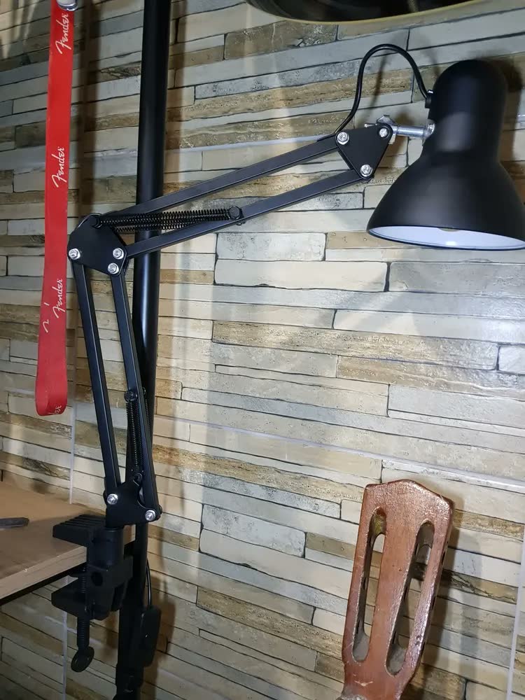 foto de Luminaria de Mesa articulável Techled Cor Preto
