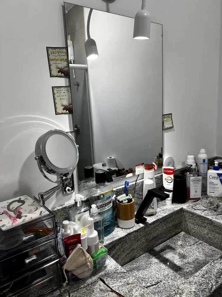 foto de Espelho Aumento 5x Iluminado Articulado Maquiagem Led 2 Face