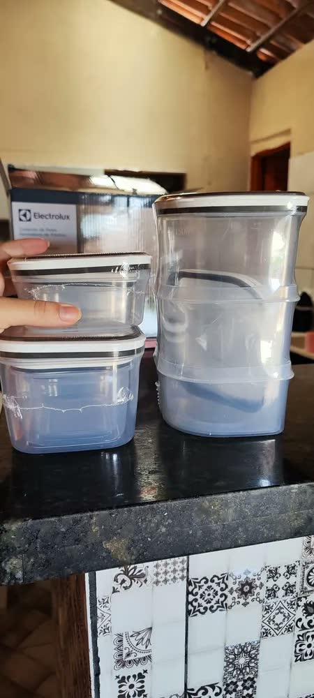 foto de Kit Potes Plásticos Transparente com Tampa Branca 8 Unidades Electrolux