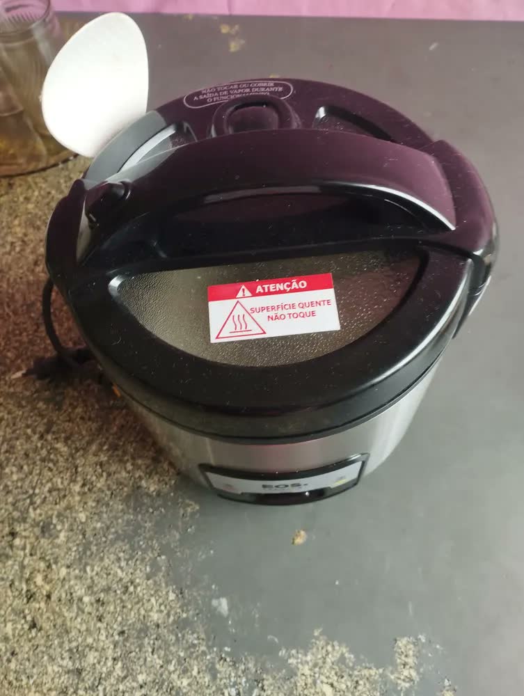 foto de Panela Elétrica de Arroz EOS Premium com 5 Xícaras e Tampa de Vidro
