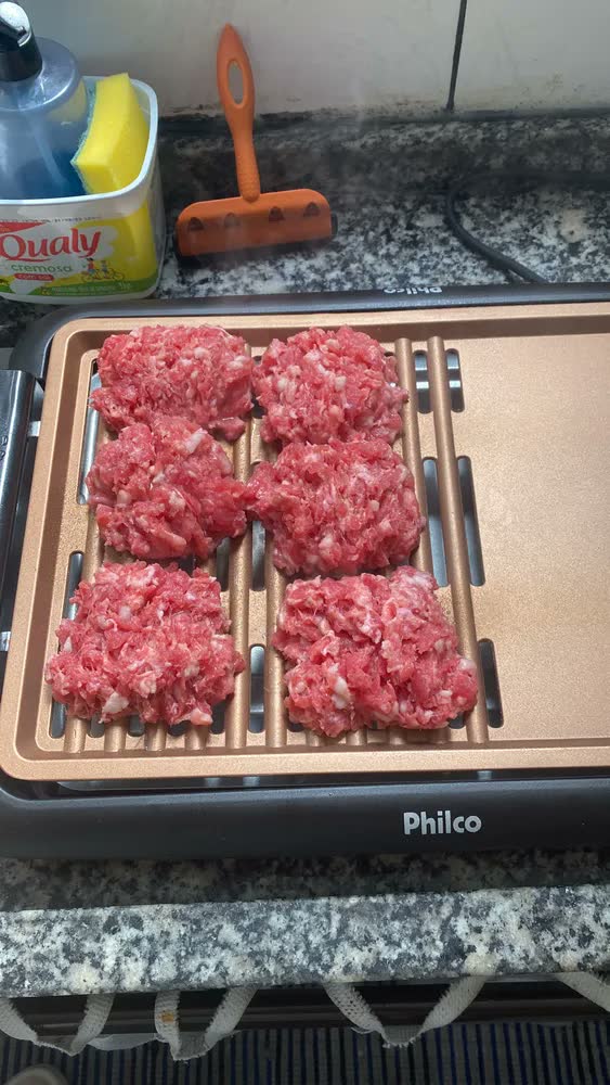 foto de Churrasqueira Elétrica 1500w Pcq1500d Philco Cor Preto