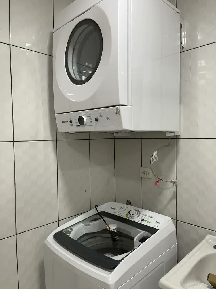 foto de Secadora Brastemp Suspensa Branca 10kg Bsi10bb