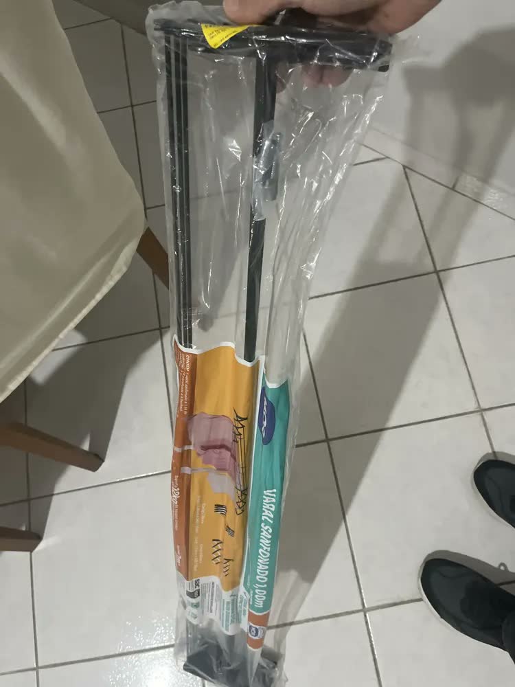 foto de Varal Sanfonado De Parede Retrátil 1 Metro Em Aço - Mor Cor Preto