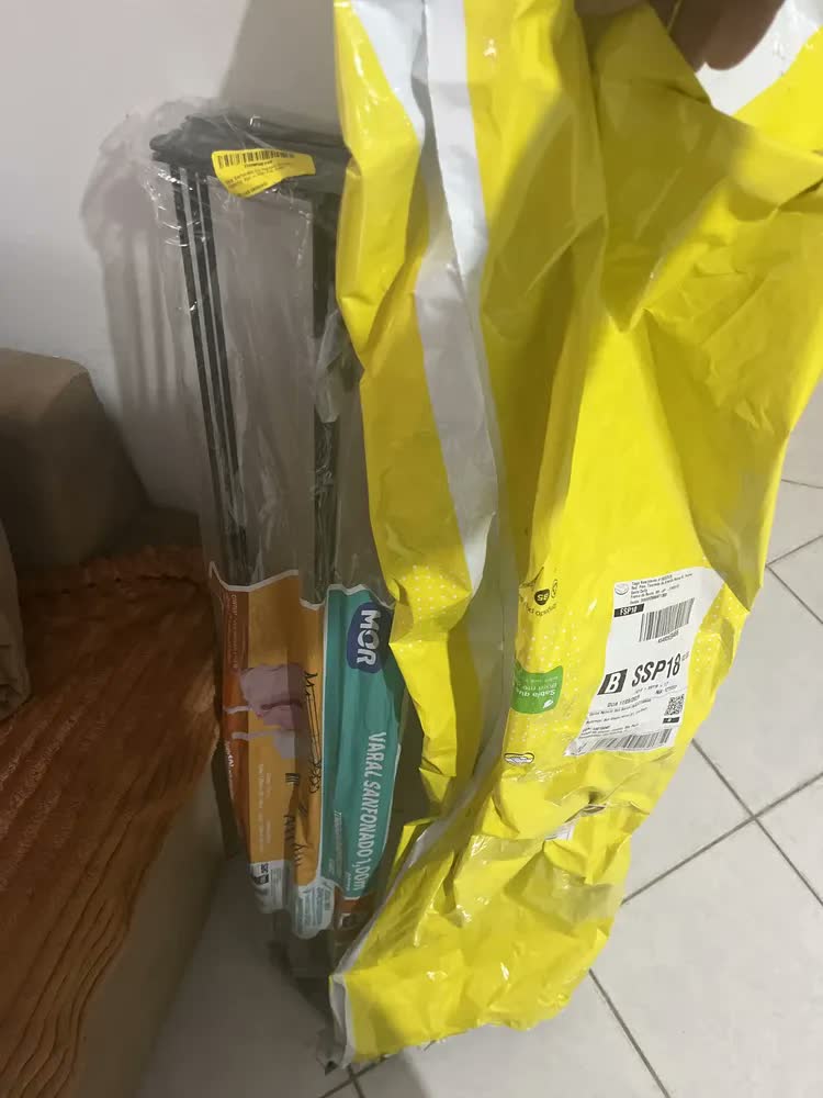 foto de Varal Sanfonado De Parede Retrátil 1 Metro Em Aço - Mor Cor Preto