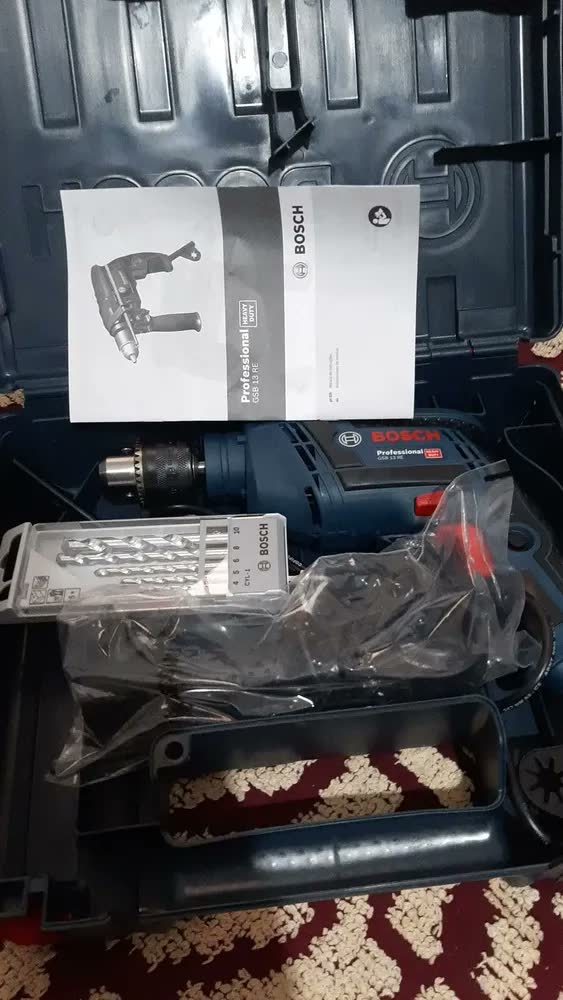 foto de Furadeira De Impacto Bosch Gsb 13 Re 750w Em Maleta Cor Azul Frequência 650w