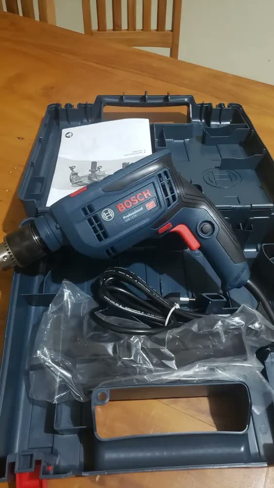 foto de Furadeira De Impacto Bosch Gsb 13 Re 750w Em Maleta Cor Azul Frequência 650w