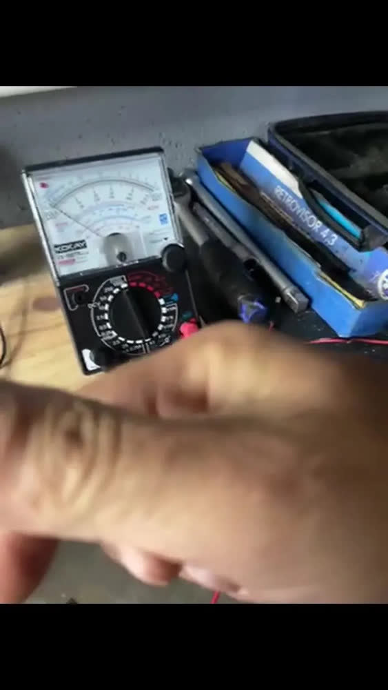 foto de Multímetro Analógico Kokay SC-360TRE-B com Beep Teste Diodo LED Transistor
