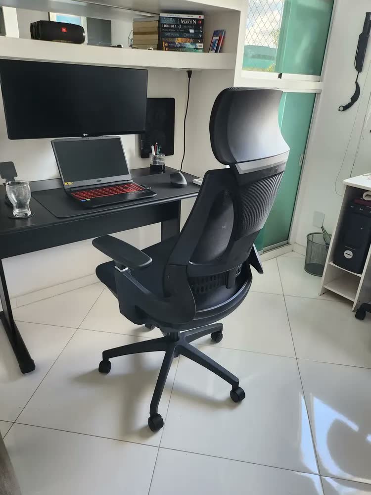 foto de Cadeira De Escritório Presidente NR17 HomeNow Ergonômica Premium Toledo Cor Preto