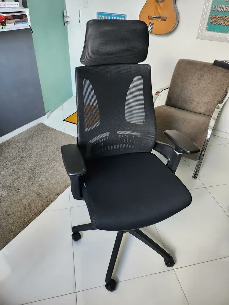 foto de Cadeira De Escritório Presidente NR17 HomeNow Ergonômica Premium Toledo Cor Preto