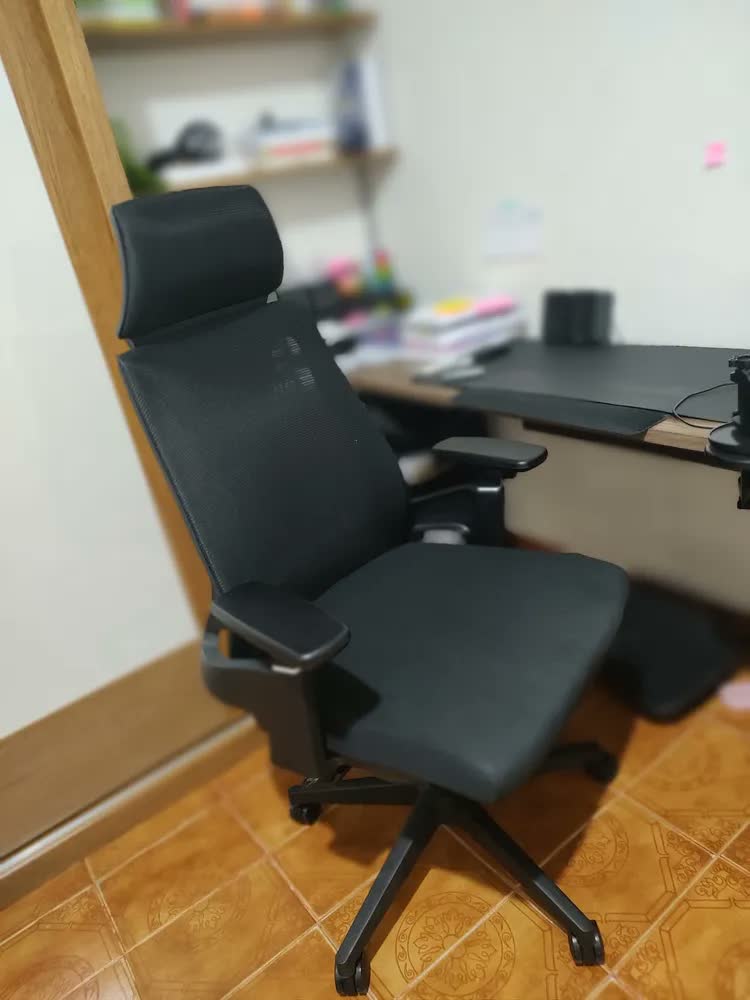 foto de Cadeira De Escritório Presidente NR17 HomeNow Ergonômica Premium Toledo Cor Preto