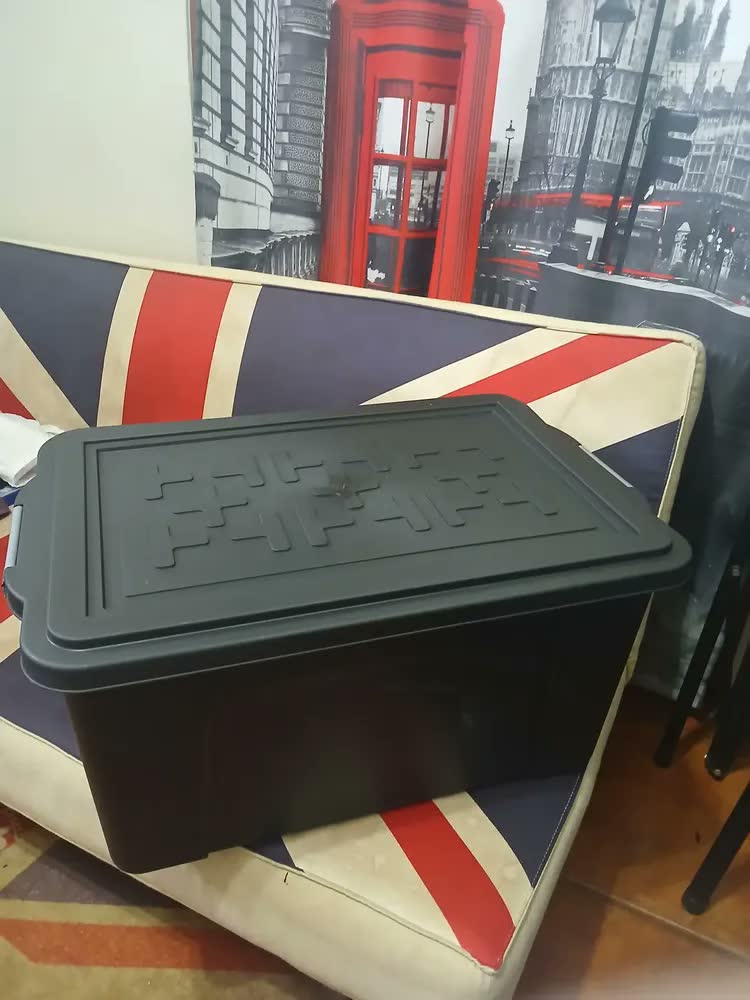 foto de Caixa Organizadora Multiuso Container 70 Litros Branco Cor Preto Lisa