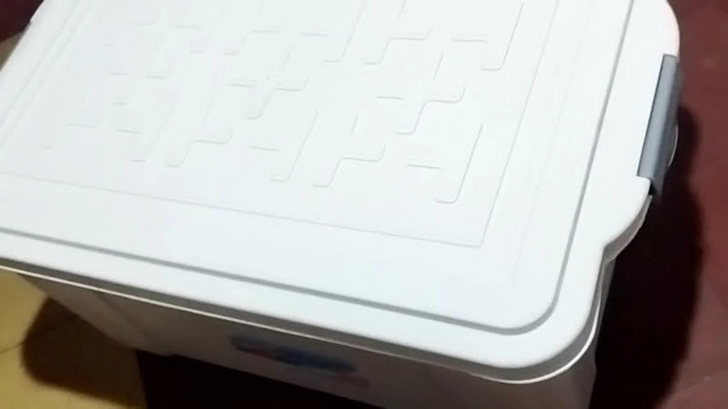 foto de Caixa Organizadora Multiuso Container 70 Litros Branco Cor Preto Lisa