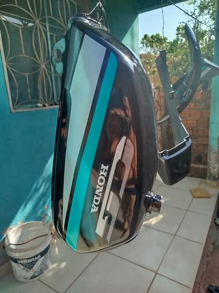 foto de Pistola de Pintura Pulverizadora HVLP Elétrica 550W 800ml 3 Bicos e Acessórios - Deko