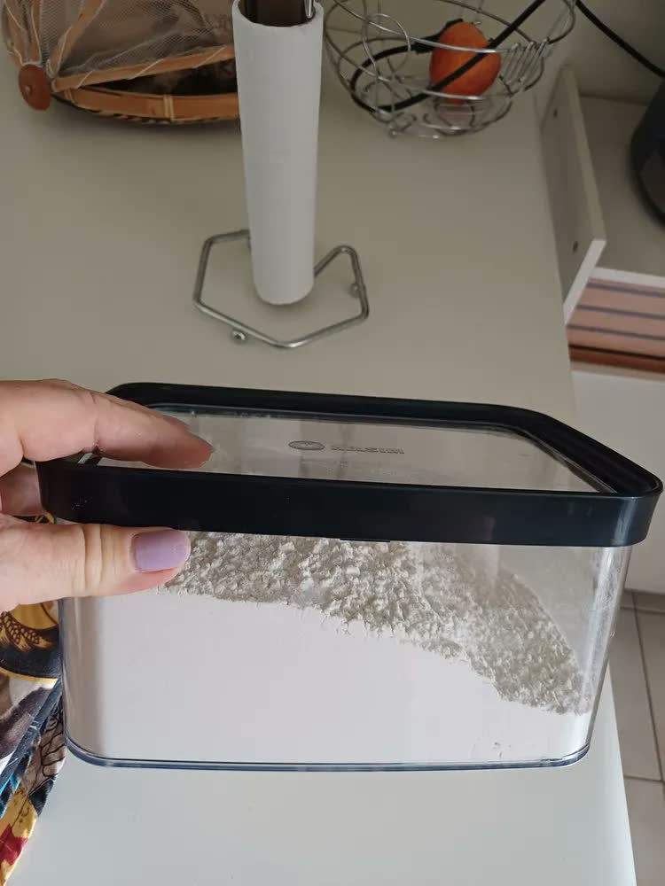 foto de Pote Hermético Acrílico Helsim 2500ml Preto Empilhável Lava-Louças
