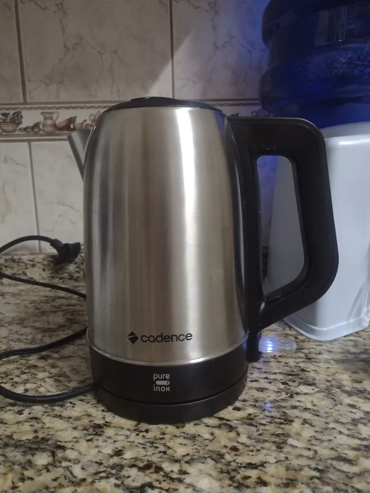 foto de Chaleira Elétrica Cadence Pure Inox 1,7l Cel810 Prateado