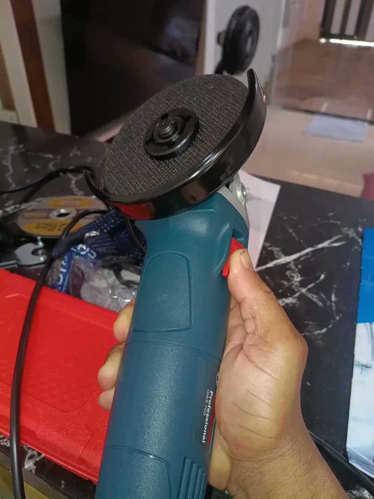 foto de Bosch Gws 700 710w Cor azul esmeril