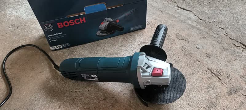 foto de Bosch Gws 700 710w Cor azul esmeril