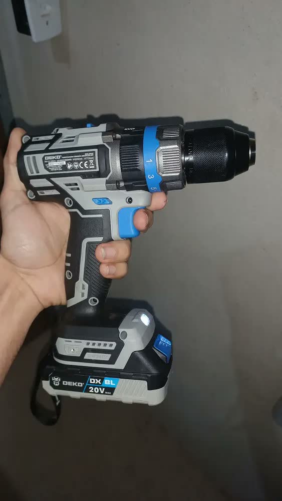foto de Parafusadeira de Impacto Deko com Bateria 1,5Ah Li-ion Azul