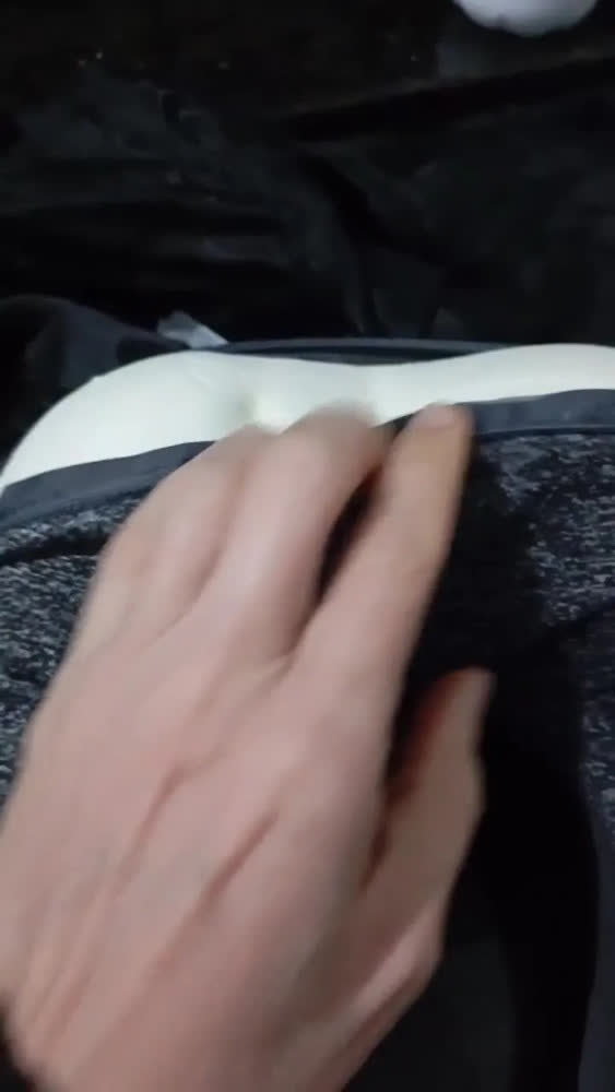 foto de Travesseiro Apoio Encosto De Pescoço Para Viagem Ergonômico Cor Cinza Silent