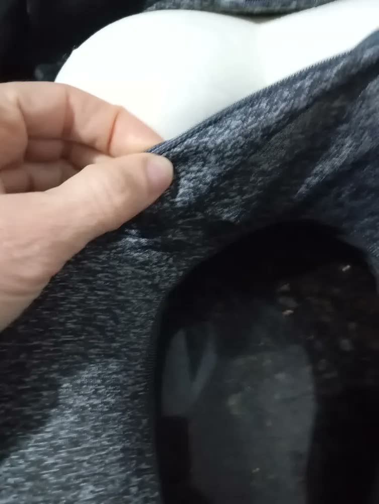 foto de Travesseiro Apoio Encosto De Pescoço Para Viagem Ergonômico Cor Cinza Silent