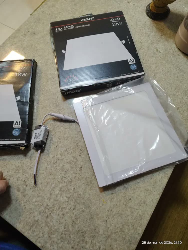 foto de Kit 2 Painel Plafon Led 18w Quadrado Embutir Branco Frio Estrutura Branco-frio