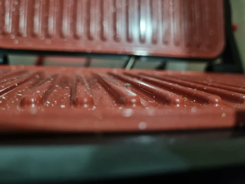 foto de Grill PGR19PI Revestimento Redstone 7 temperaturas 1000W Philco