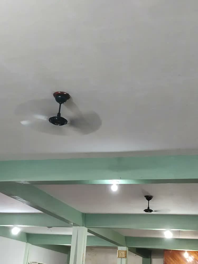 foto de Ventilador de Teto Ventex Comercial 180W Silencioso