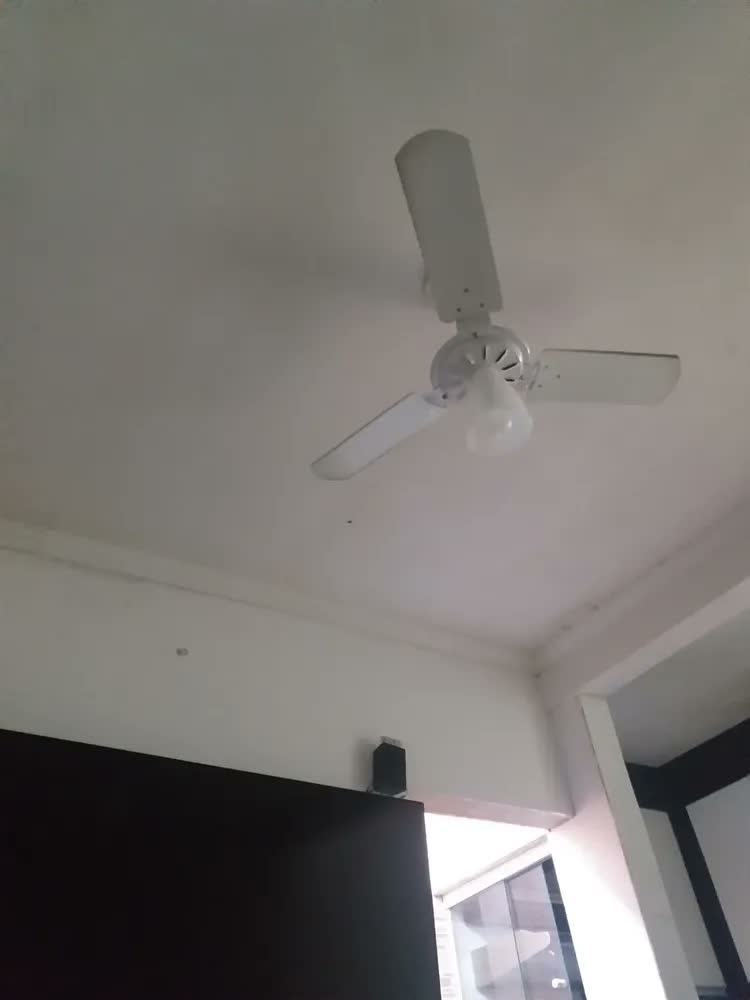 foto de Ventilador de Teto Ventex Comercial 180W Silencioso