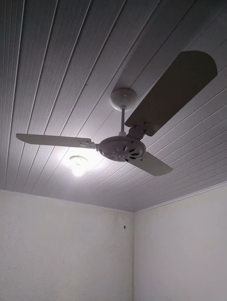 foto de Ventilador de Teto Ventex Comercial 180W Silencioso