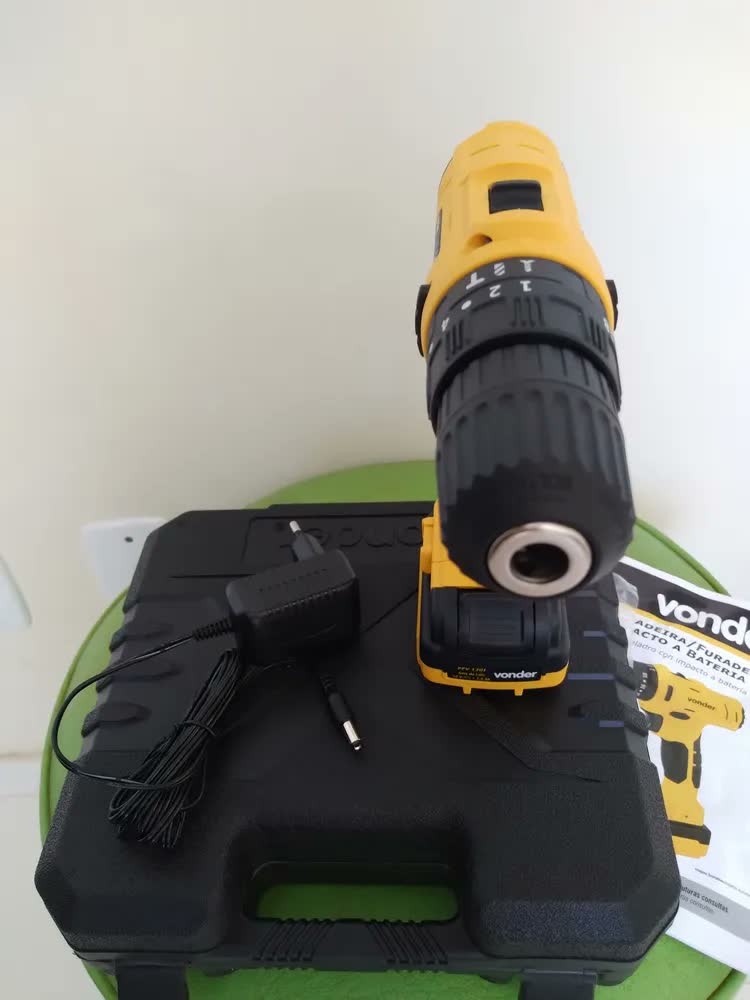 foto de Parafusadeira/furadeira C/ Impacto Vonder Pfv120i