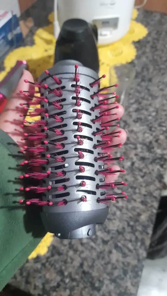 foto de Escova Secadora Britânia 4 em 1 Cerâmica 1300W BES26SR Bivolt