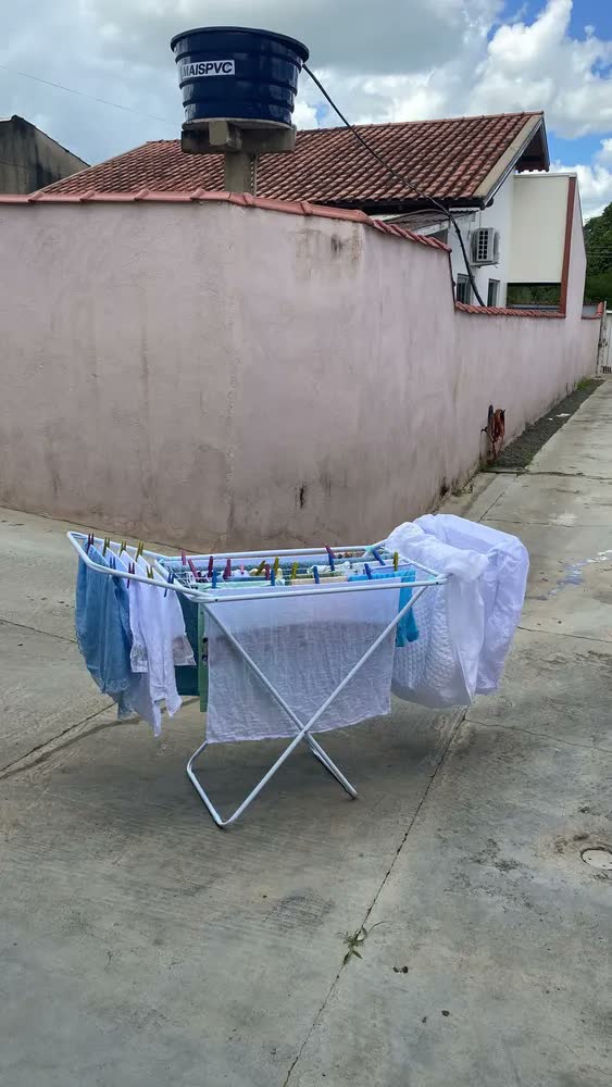 foto de Mor Varal De Chão Reforçado Com Abas Dobrável Grande Retrátil Slim Cor Branco