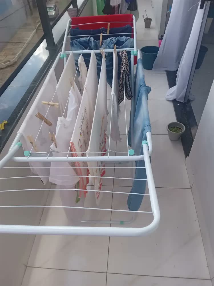 foto de Mor Varal De Chão Reforçado Com Abas Dobrável Grande Retrátil Slim Cor Branco