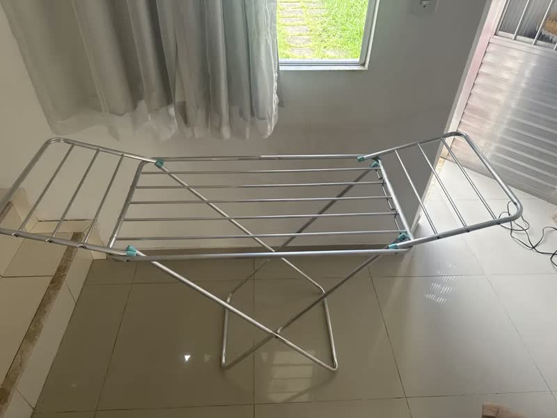 foto de Varal De Chão Dobrável Mor Em Alumínio Com Abas 6032 Cor Cinza
