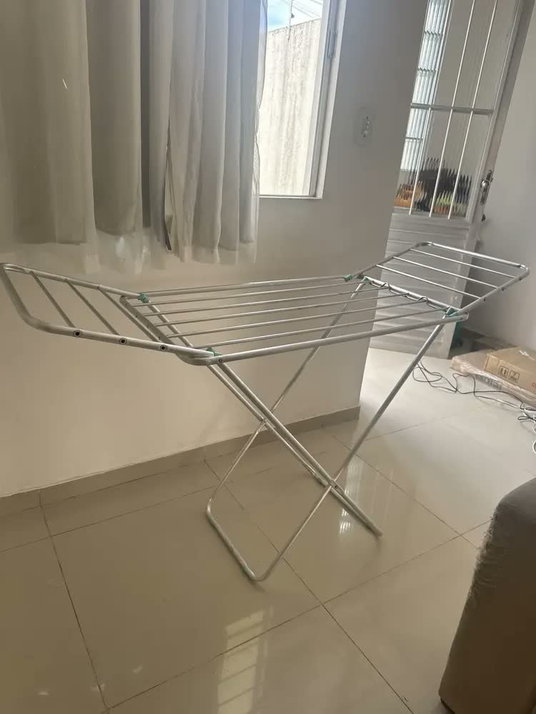 foto de Varal De Chão Dobrável Mor Em Alumínio Com Abas 6032 Cor Cinza